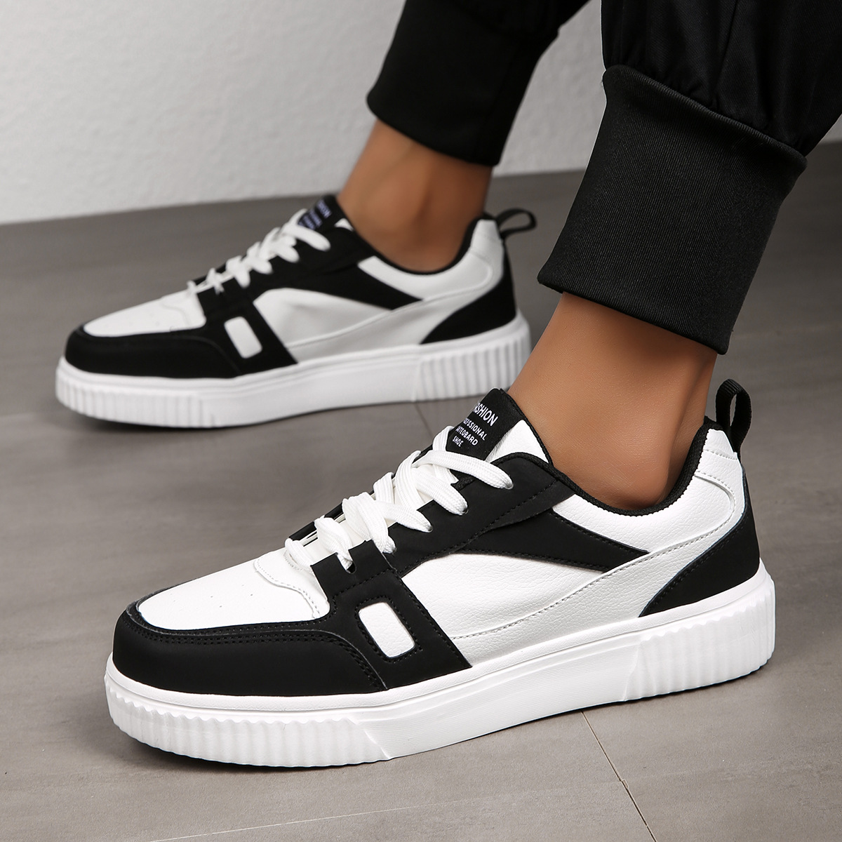 Bellagio Leather Sneakers
